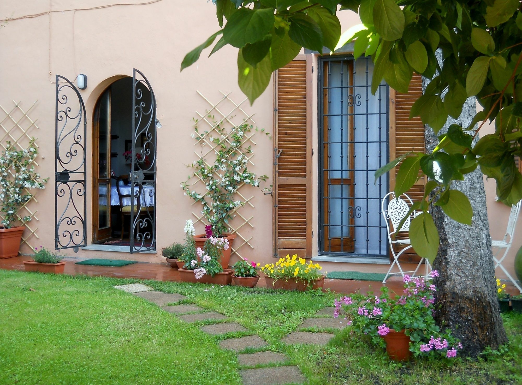 Al Giardino Di Alice Bed and Breakfast Perugia Buitenkant foto